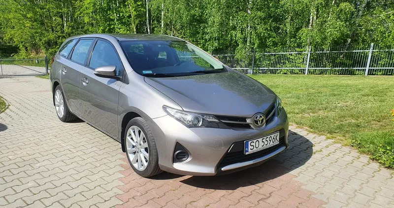 Toyota Auris cena 43700 przebieg: 95000, rok produkcji 2013 z Dębica małe 46